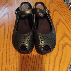 Croft&Barrow SoleSensibility Black Sandals Sz 10M